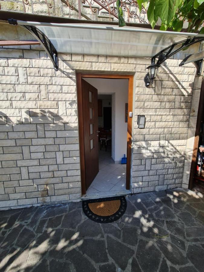 Apartma Pina Appartement Izola Buitenkant foto
