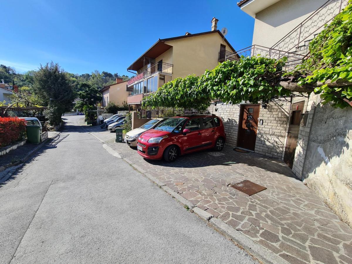 Apartma Pina Appartement Izola Buitenkant foto