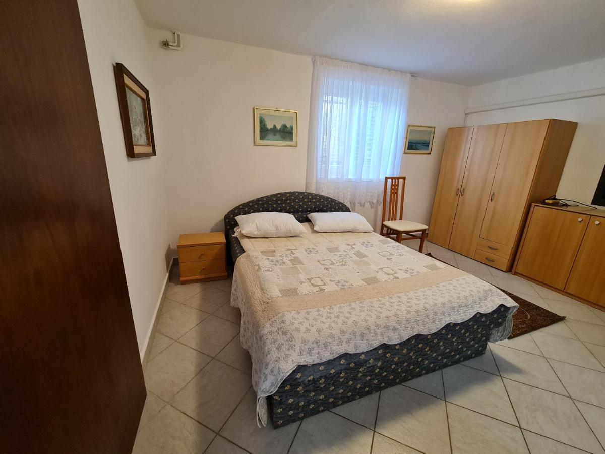 Apartma Pina Appartement Izola Buitenkant foto