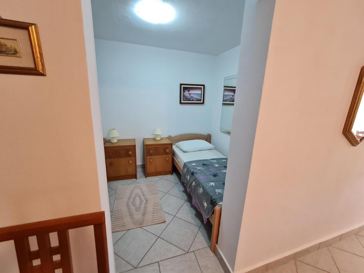 Apartma Pina Appartement Izola Buitenkant foto